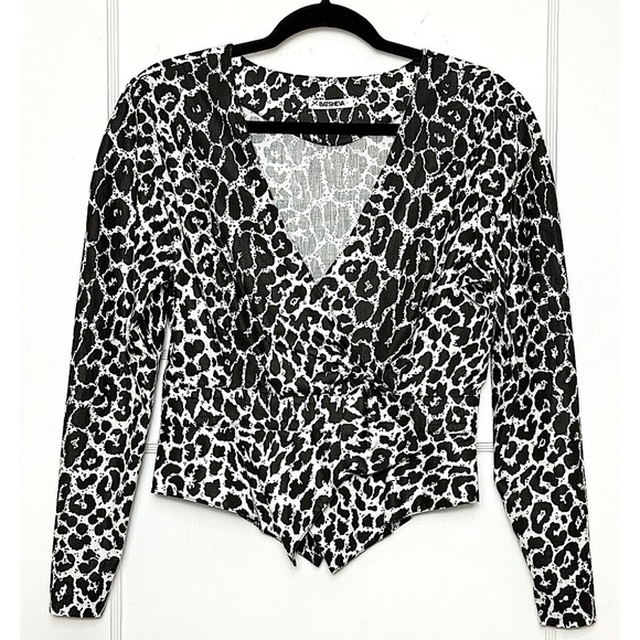 BATSHEVA Snow Leopard Print Tailored Long Sleeve V-Neck Faux Wrap Peplum Top 4 - Picture 1 of 5